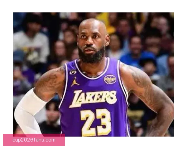 勇士瞄准小卡联手老詹冲击总冠军引发外界热议